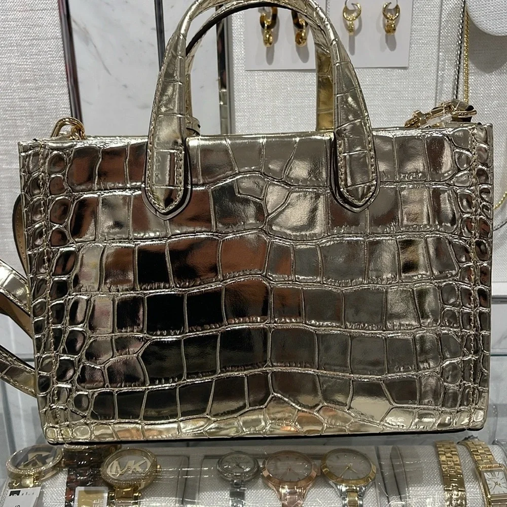 Michael Kors Gigi Small Metallic Crocodile Embossed Leather Messenger Pale Gold
